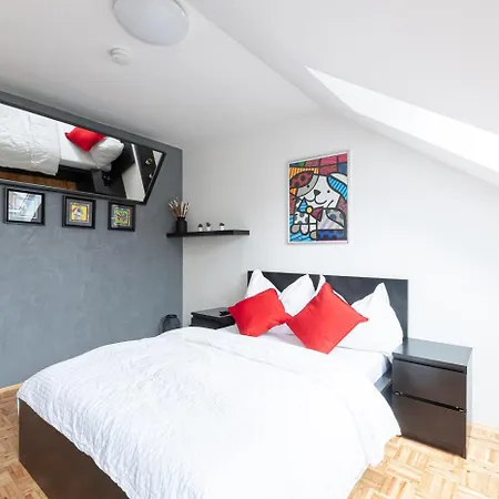 2 In Der Stadt - Grazy * Graz