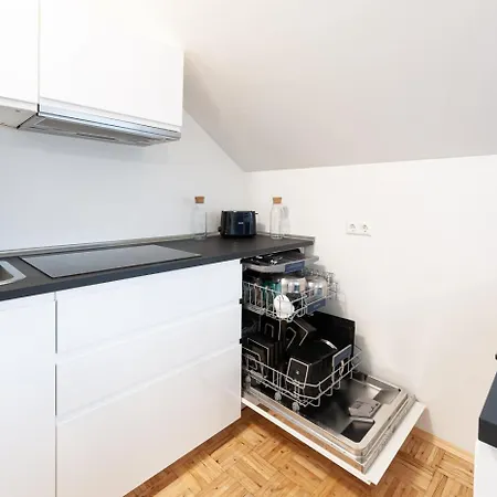 2 In Der Stadt - Grazy Graz