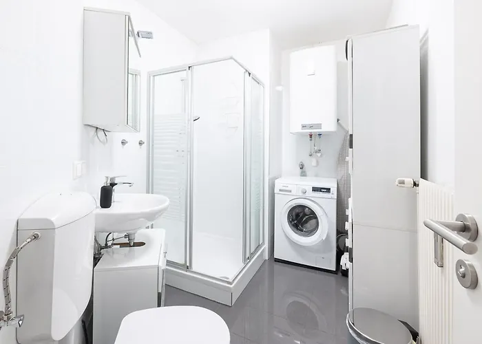 2 In Der Stadt - Grazy *